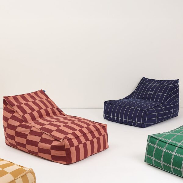 Puff VIBES long maroon tiles 70 x 105 x 57 cm