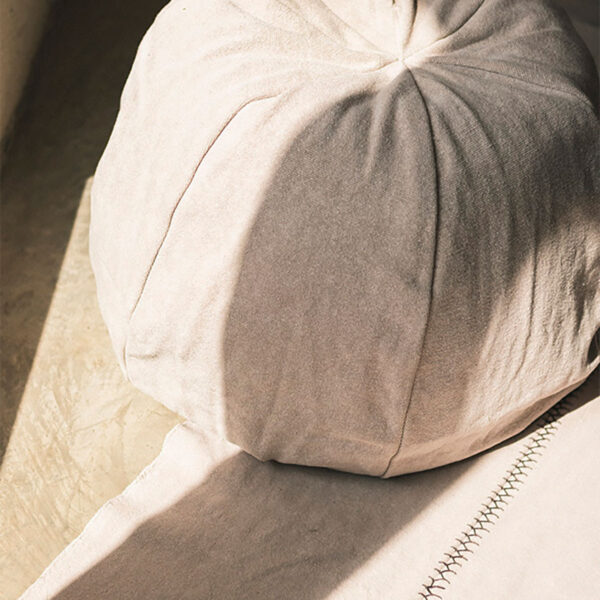 Puff Lorena Canals Stonewashed New grey -Novo cinza 50 x 60 cm