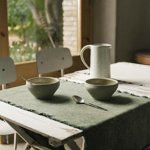 Caminho de mesa Lorena Canals Stonewashed – Duck green – Verde pato 50 x 160 cm