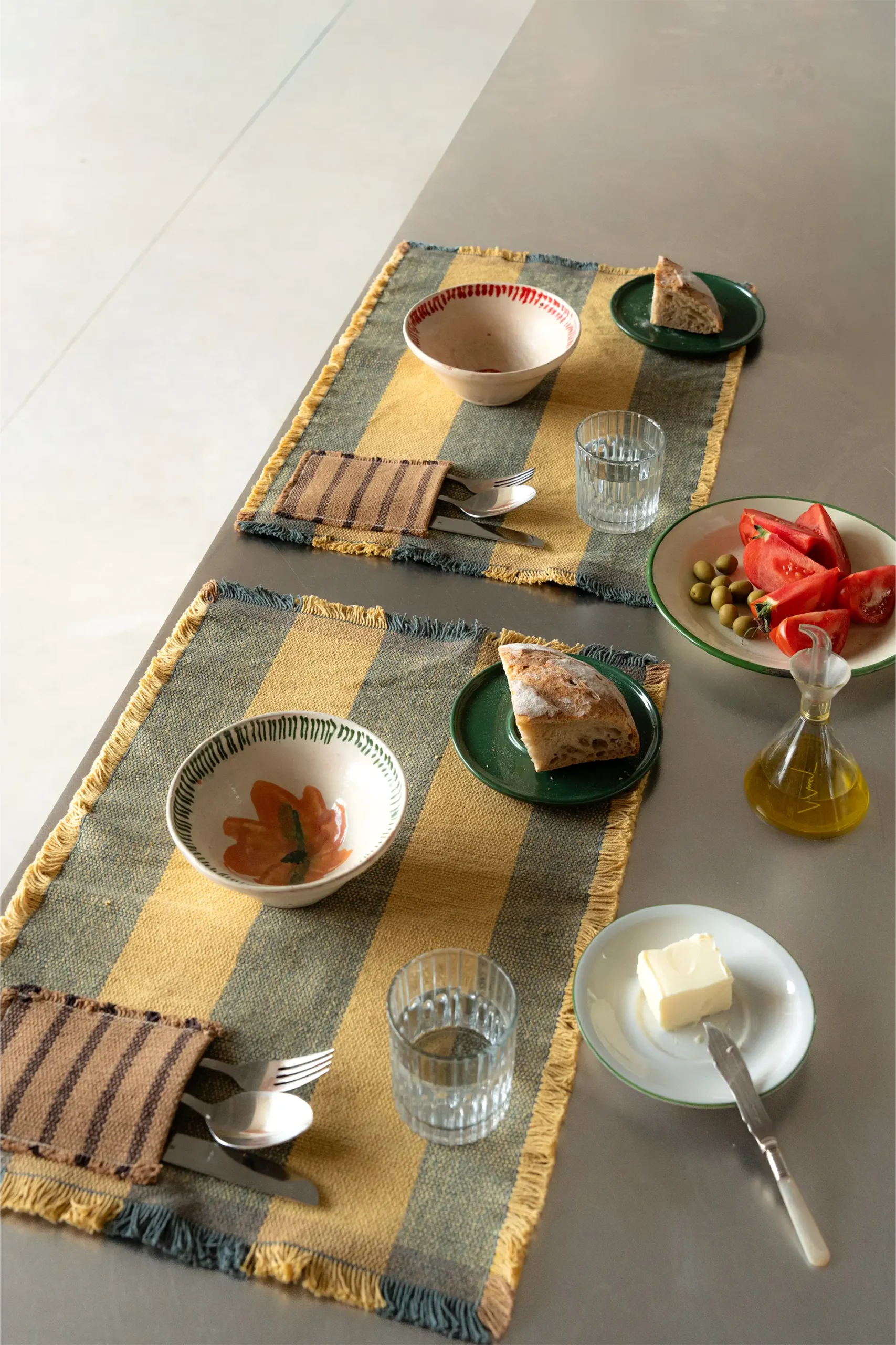 Kit com 2 Jogos Americanos Handloom com Bolso Terrazzo 38 x 54 cm